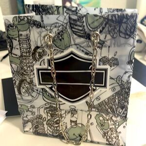‎Harley Davidson Gift Bag with Chain Handle